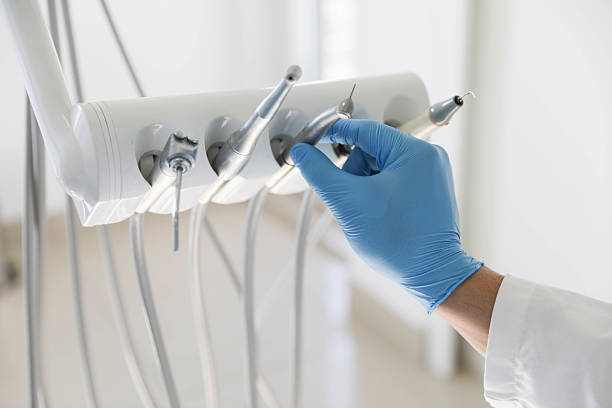 Professional Tooth Extraction technician working in Russell Springs, KY